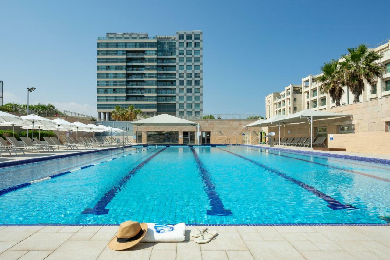 Aparthotel Okeanos On The Beach Herzelia Eksteriør bilde